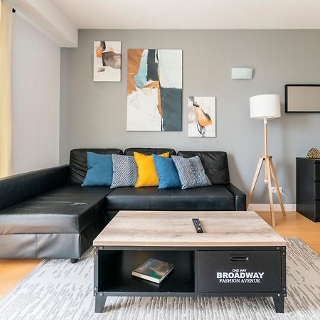 Bright & Spacious 2 Bed Flat 2 Bath W Garage In Lagos Marina Luaran gambar