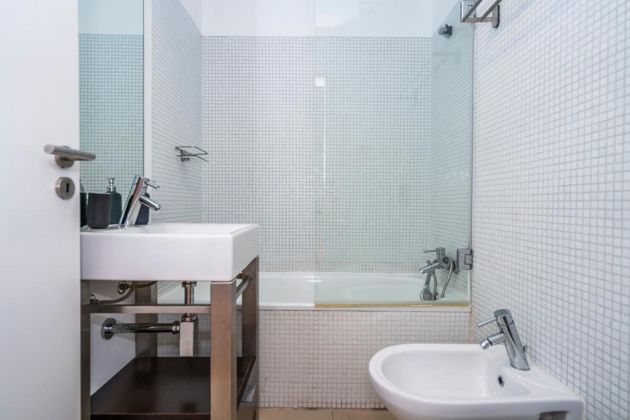 Bright & Spacious 2 Bed Flat 2 Bath W Garage In Lagos Marina Luaran gambar